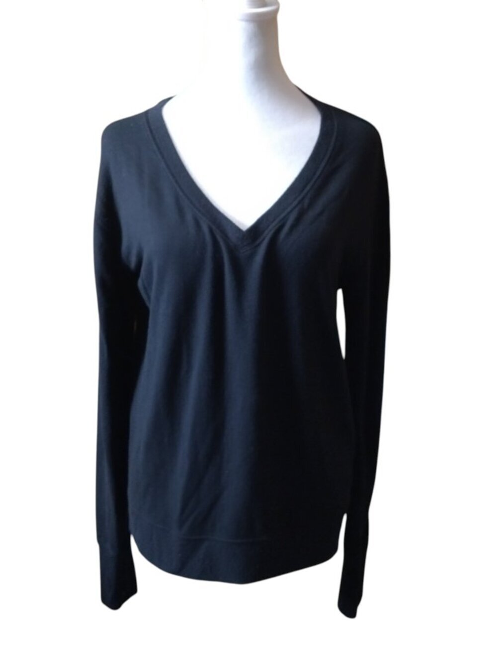 ATHLETA Size Small Sunrise V-Neck Sweatshirt 982372 Pullover Thumbholes Athletic